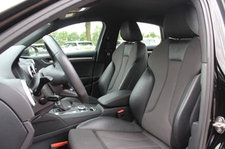 Audi A3 Audi A3 Sportback 35 TFSI CoD Sport S Line Edition / Virtual Cockpit / Navigatie / B&O / Half leder / Parkeerhulp achter / 18'' / Cruise Control - afbeelding nr 4