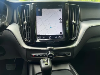 Volvo XC60 Volvo XC60 2.0 T5 MOMENTUM 250PK AUTOMAAT / TREKHAAK / CARPLAY - afbeelding nr 9