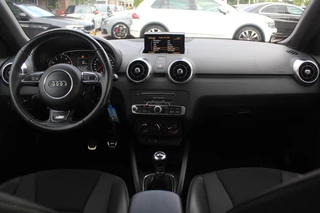 Audi A1 Sportback Audi A1 Sportback 1.0 TFSI Sport Pro Line 3x S-Line / Navigatie / 17'' / Bluetooth / Sportstoelen / Sportstuur / Cruise Control / Airco - afbeelding nr 2