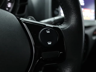 Toyota Aygo Toyota Aygo 1.0 VVT-i x-play Automaat | Carplay navigatie | Camera | Airco - afbeelding nr 30
