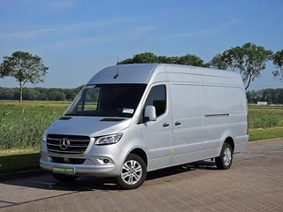 Mercedes-Benz Sprinter 319