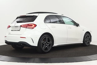 Mercedes-Benz A-Klasse Mercedes-Benz A-klasse 250e AMG Night | Panoramadak | Adaptive cruise |  Carplay | Stoelverwarming | Camera | Leder/Alcantara | Full LED | Sfeerverlichting | Navigatie - afbeelding nr 34
