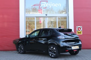 Peugeot 208 Peugeot 208 1.2 100PK ALLURE | ACHTERUITRIJ CAMERA | NAVIGATIE | DRAADLOZE APPLE CARPLAY/ANDROID AUTO | CLIMATE CONTROL | DAB+ RADIO | LICHTMETALEN VELGEN | CRUISE CONTROL | LED KOPLAMPEN | VERKEERSBORDEN HERKENNING | PARKEERSENSOREN VOOR EN ACHTER | - afbeelding nr 14