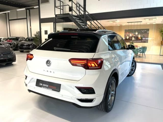 Volkswagen T-Roc Volkswagen T-Roc 1.5 TSI R-Line/ Camera/ Pano.Dak/ Virtual Dashboard - afbeelding nr 6