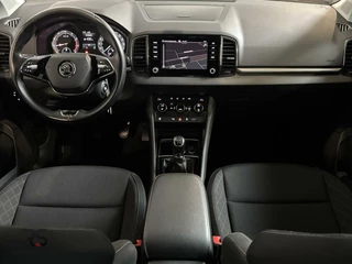 Škoda Karoq Skoda Karoq 1.0 TSI 110 pk handg. Buss. Edition | Navi | Cruise | PDC | CarPlay | Clima | DAB+ | Keyless | Org. NLD. | - afbeelding nr 41