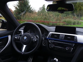 BMW 3 Serie BMW 3 Serie 330e 252PK M-Sport Ed. / M-Perf. / LED - afbeelding nr 17