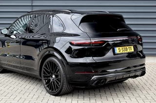 Porsche Cayenne Porsche Cayenne 3.0 E-Hybrid 462pk | Panoramadak | 22'' Velgen | Matrix PDLS+ | Massage Stoelen | Trekhaak wegklapbaar | Bose | - afbeelding nr 38