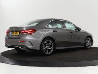 Mercedes-Benz A-Klasse Mercedes-Benz A-klasse 180d AMG | 36.600km NAP | Panoramadak | Stoelverwarming | Carplay | Camera | Full LED | Navigatie | Leder/Alcantara | Widescreen - afbeelding nr 34