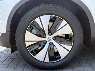 Volvo XC40 Volvo XC40 T5 262PK Recharge Business Pro| Navi| Keyless| LED| Getint Glas| - afbeelding nr 7