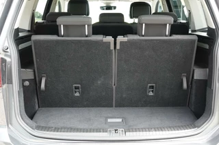 Volkswagen Touran Volkswagen Touran 1.5 TSI R-line 7pers. CAMERA STOELVERW. - afbeelding nr 29