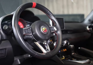Fiat 124 Spider Fiat 124 Spider 1.4 MultiAir Turbo Abarth / 170 Pk / AUT / Navi / Airco / Elek Pakket / Cruise Control / Led / Pdc / 17 Inch - afbeelding nr 7