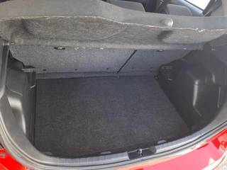 Toyota Yaris Toyota Yaris 1.5 Hybrid Active - afbeelding nr 28
