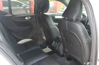 Volvo XC40 Volvo XC40 T2 Essential | Parkeercamera | Stoelverwarming | Leder | Pilot Assist | BLIS | Keyless - afbeelding nr 22