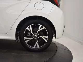 Toyota Yaris Toyota Yaris 1.5 Hybrid 115 Style Edition | Stuur en Stoelverwarming | Parkee - afbeelding nr 29