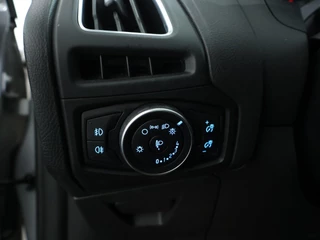 Ford Focus Ford Focus 1.0 Titanium Edition Navi | Camera | Trekhaak - afbeelding nr 21