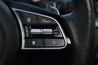 Kia ProCeed Kia ProCeed 1.6 T-GDI GT / PANODAK / KEYLESS / DODEHOEK / MEMORY / CAMERA - afbeelding nr 27