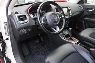 Jeep Compass Jeep Compass 4xe 240PK PHEV TRAILHAWK AUTOMAAT | NAVIGATIE | ACHTERUIRIJCAMERA | APPLE CARPLAY / ANDROID AUTO | DIGITALE COCKPIT | XENON KOPLAMPEN | 17