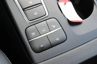 Ford Kuga Ford Kuga 2.5 PHEV Titanium X | Adaptive cruise control | Head up Display | Dodehoeksensoren | Winter Pack | Camera | Half leder | Bang&Olufsen - afbeelding nr 28
