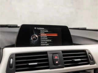 BMW 3 Serie Automaat (NAVIGATIE, DEALER ONDERHOUDEN, CLIMATE, LEDEREN SPORTSTOELEN, PARKEERSENSOREN, CRUISE, NIEUWE APK, NIEUWSTAAT) - afbeelding nr 23