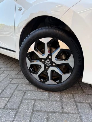 Toyota Aygo Toyota Aygo 1.0 VVT-i x-clusiv - afbeelding nr 7