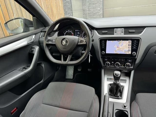 Škoda Octavia Skoda Octavia Combi 1.0 TSI Sport Navigatiesysteem | Trekhaak | Apple CarPlay | Climate control | Cruise control | Getint glas | Parkeersensoren achter - afbeelding nr 6