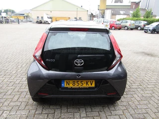Toyota Aygo Toyota Aygo 1.0 VVT-i x-play - afbeelding nr 4