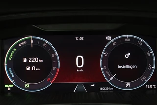 Škoda Octavia Skoda Octavia 1.4 TSI iV PHEV Business Edition | Camera |  Carplay | Navigatie | Full LED | Sfeerverlichting | Parkeerhulp | Climate control - afbeelding nr 28