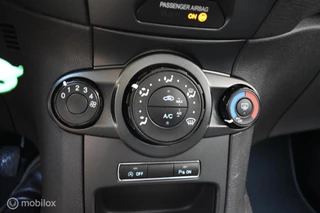 Ford Fiesta Ford Fiesta 1.0 Style Ultimate 2017|Airco|Cruise|Navi|LED - afbeelding nr 19