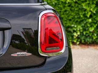 MINI Cooper MINI Cooper Mini 1.5 136PK Automaat Edition | JCW | PANODAK | LEDER | - afbeelding nr 20