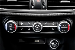 Alfa Romeo Giulia Facelift CarPlay Leder 19