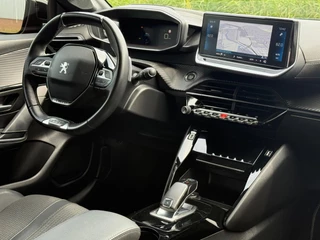 Peugeot 208 Peugeot 208 1.2 PureTech GT-Line 130pk Automaat - Rouge Elixer - Carplay/3D Dash/LED pakket - afbeelding nr 3