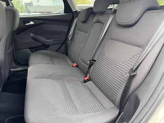 Ford Focus Ford Focus Wagon 1.0 Ecoboost Titanium 125pk SYNC 3 | Stoelverwarming | Achteruitrijcamera | Apple Carplay / Android auto | Xenon Koplampen - afbeelding nr 8