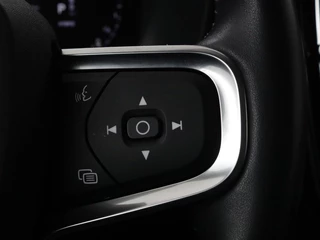 Volvo XC40 Volvo XC40 1.5 T5 Recharge Business Pro | Panoramadak | Stoel & stuurverwarming | Trekhaak | 360 camera | Adaptive cruise | Harman/Kardon | Carplay | Navigatie | Full LED - afbeelding nr 19