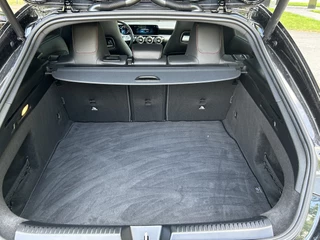 Mercedes-Benz CLA Mercedes-Benz CLA Shooting Brake 200 AMG // Panoramadak // Sfeerverlichting // Privacy Glas // 19
