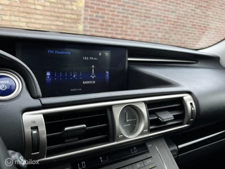 Lexus IS Lexus IS 300h 25th Edition | Org NL| Dealer Ondh| Schuifdak - afbeelding nr 19