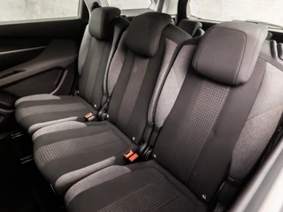 Peugeot 5008 Peugeot 5008 1.2 PureTech Sport 7 Persoons (APPLE CARPLAY, GROOT NAVI, PARKEERSENSOREN, SPORTSTOELEN, CRUISE, LANE ASSIST, NIEUWE APK, NIEUWSTAAT) - afbeelding nr 14