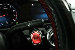 Mercedes-Benz A-Klasse Mercedes Aklasse 200 Widescreen AMG Leder Pano Velgen 163pk - afbeelding nr 27