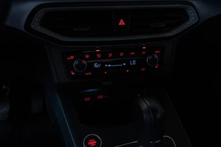 SEAT Ibiza SEAT Ibiza 1.5 TSI FR Sport Pano | 150PK | AppleCrplay | Dealer Onderhouden - afbeelding nr 11