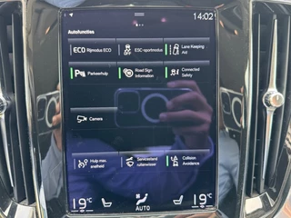 Volvo V60 Volvo V60 2.0 B3 Autom.Momentum Advantage + Camera + Stuurverw. + Lmv 10/2021! - afbeelding nr 19