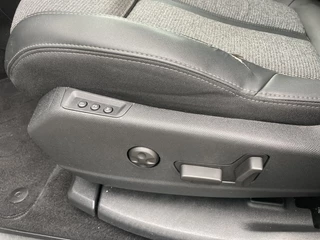 Peugeot 5008 Peugeot 5008 1.2 Premium 7 Persoons Automaat Leer Stoelverwarming LED - afbeelding nr 7