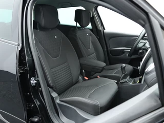 Renault Clio Renault Clio Estate 0.9 TCe Limited | Navigatie | Cruise control | Airco - afbeelding nr 10