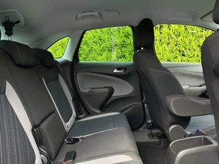 Opel Crossland X Opel Crossland X 1.2 Turbo 120 JAAR EDITION, CRUISE, NAVI, ECC-AIRCO, STOEL/STUURVERWARMING, PARKEERSENSOREN, LICHTMETAAL 16