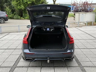 Volvo V60 Volvo V60 2.0 B4 Aut. 197pk MHEV R-Design | Navi | Camera | Trekhaak | Memory | - afbeelding nr 15