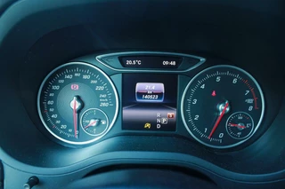 Mercedes-Benz B-Klasse Mercedes B-klasse 200 AMG|Pano|Camera|Alcantara - afbeelding nr 19