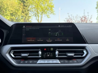 BMW 3 Serie BMW 3-serie Touring 318d Business Edition | Navi | ECC | Trekhaak | - afbeelding nr 28