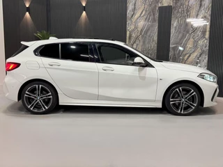BMW 1 Serie BMW 1-serie 118i M-pack |PANO|SFEER|ALCANTARA|MEMORY - afbeelding nr 10