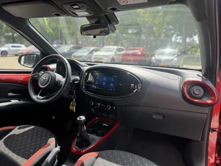Toyota Aygo Navigatie, Voorstoelen verwarmd, camera , All-in Rijklaarprijs - afbeelding nr 4