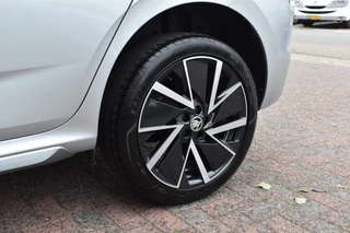 Škoda Kamiq Škoda Kamiq 1.5 TSI ACT Business Edition Pano Navi Led el-achterklep Trekhaak dynamische verlichting side/lane assist - afbeelding nr 14