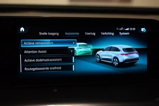 Mercedes-Benz EQC Mercedes-Benz EQC 400 4MATIC Premium Plus 80 kWh AMG - Memory - Distronic - Schuifdak - Keyless Entry - HUD - Ambiance Verlichting - afbeelding nr 32