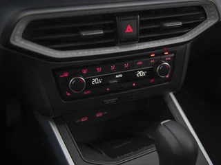 SEAT Arona SEAT Arona 1.0 EcoTSi 116pk DSG FR | Full LED | Keyless | ParkAssist + Camera | App-Connect | Armsteun vóór | Black Pack | Wireless Charge - afbeelding nr 27